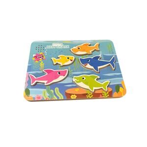 Pinkfong Baby Shark Family Wooden Song and Puzzle 5 Pieces